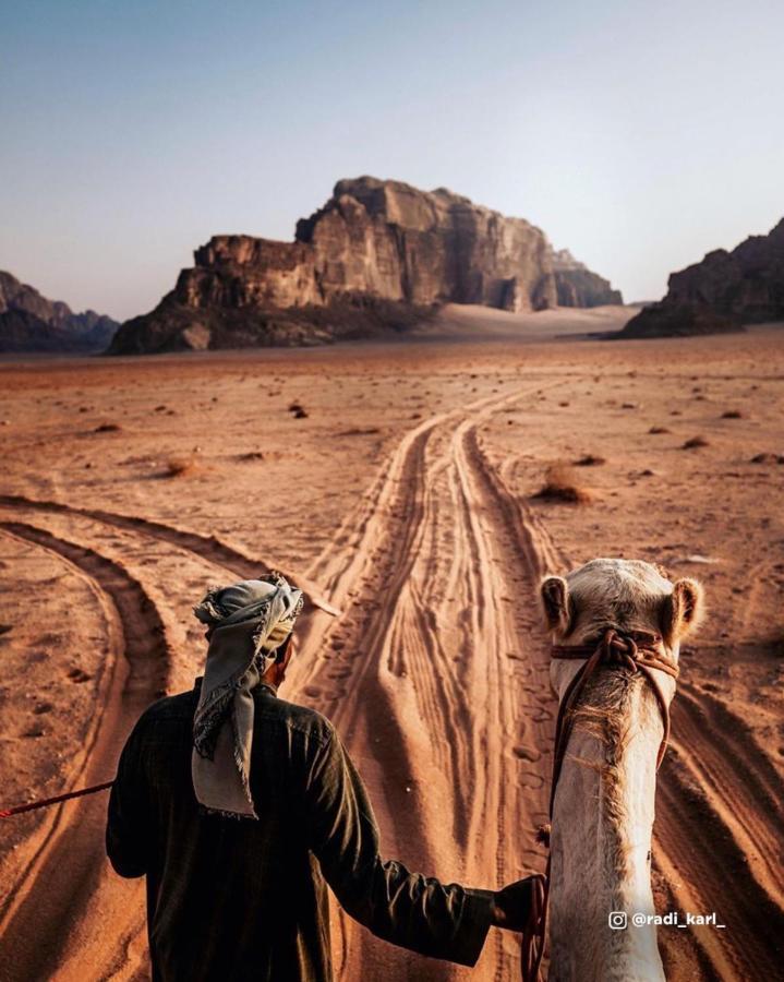 Sun Luxury Camp &Tour Apartment Wadi Rum Exterior photo