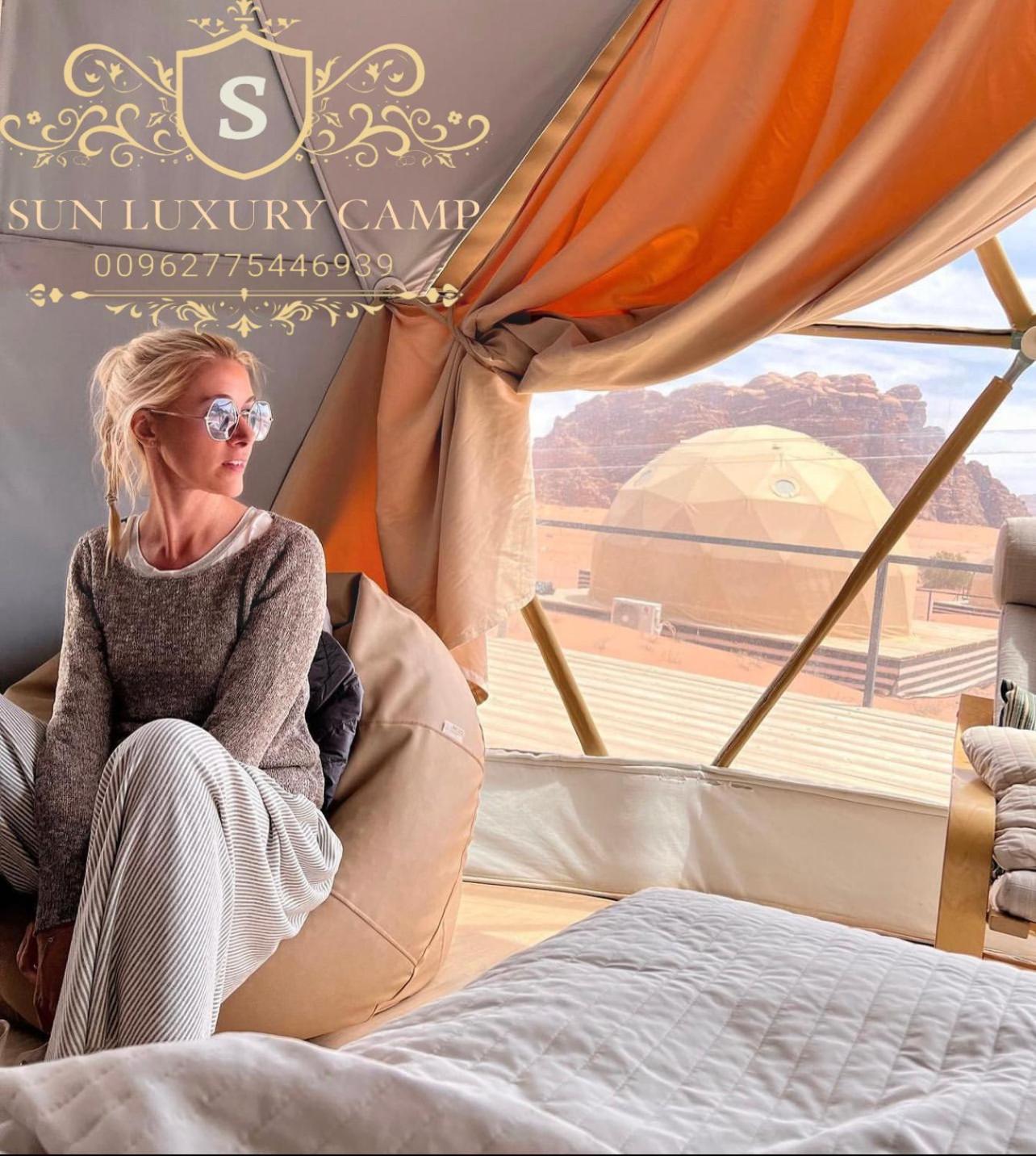 Sun Luxury Camp &Tour Apartment Wadi Rum Exterior photo